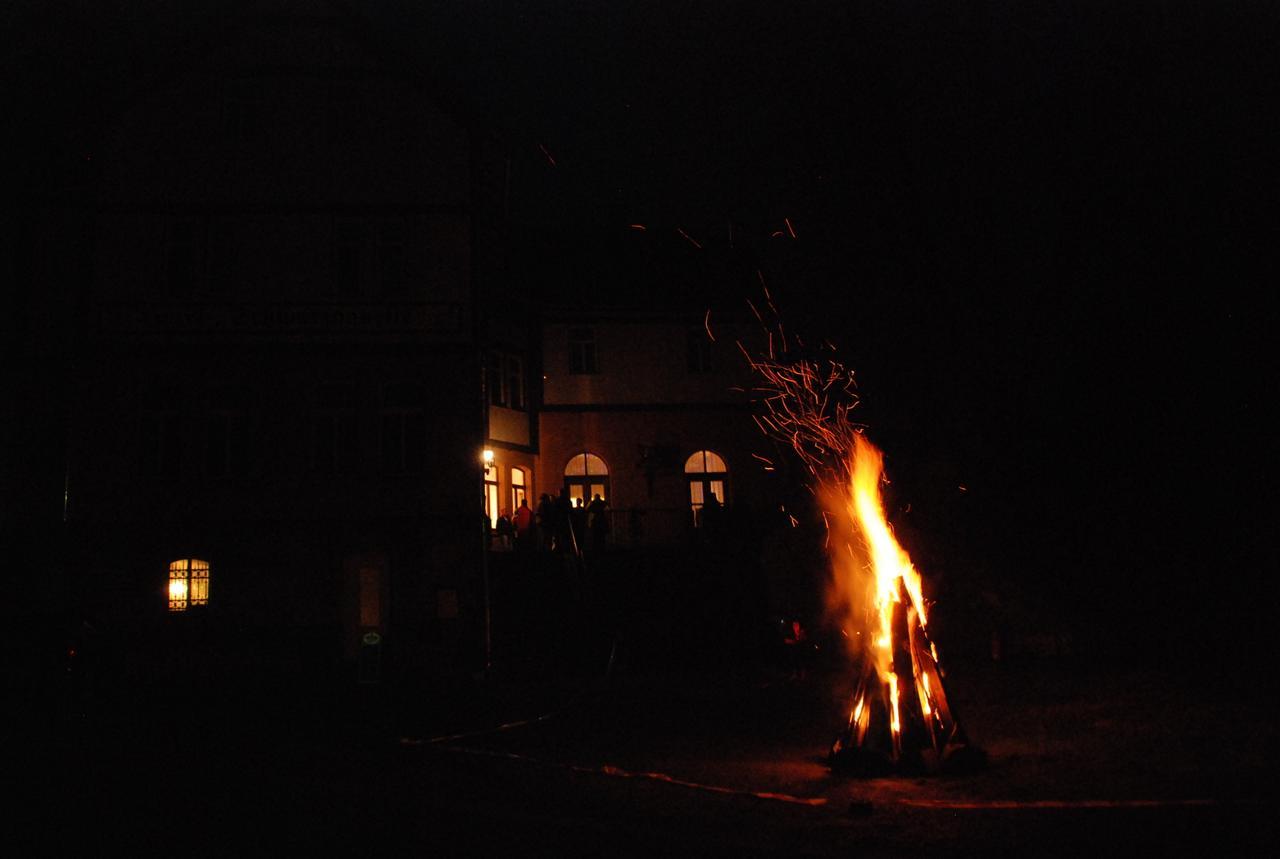 Hotel Schwarzaquelle Scheibe-Alsbach Exterior photo